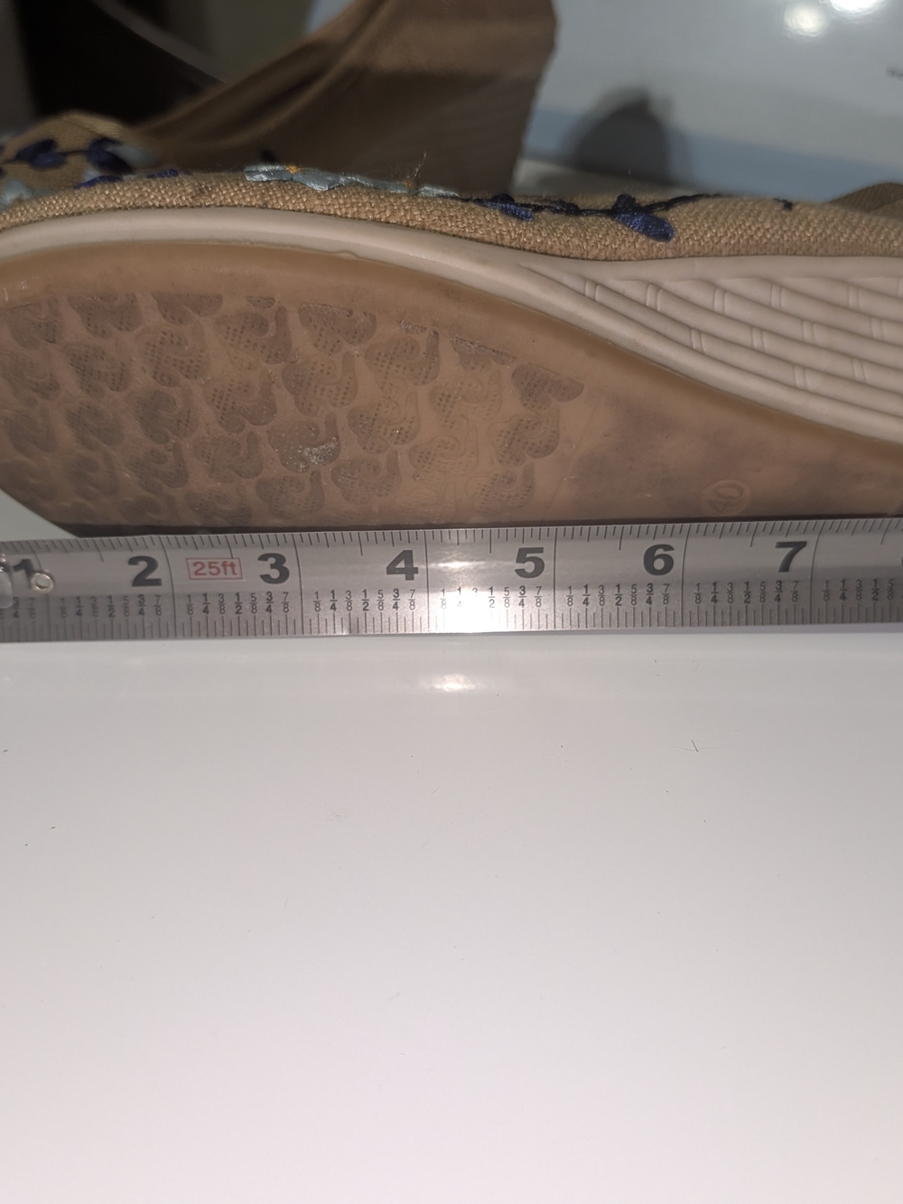 Beige Floral Embroidered Women's Slip-On Flats - Picture 6 of 8